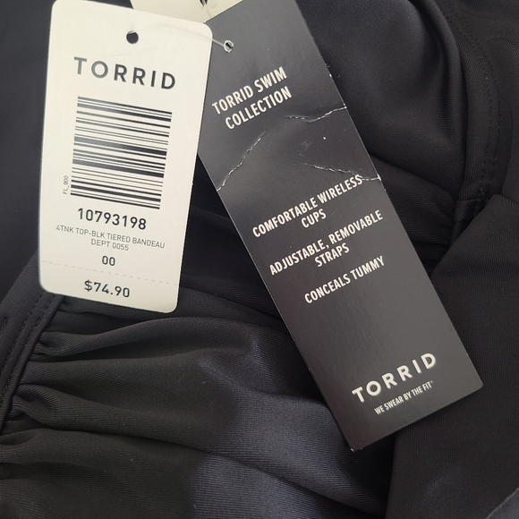Torrid New Solid Black Swim Top Size 00 Medium - Picture 6 of 6